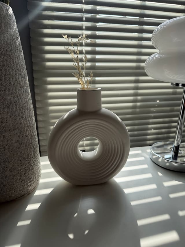Bình hoa decor, em mua sàn càn
